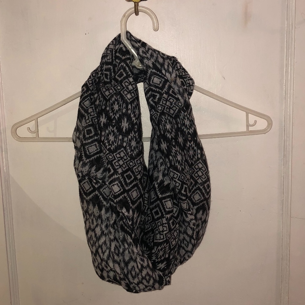 Tribal Print Infinity/Circle Scarf